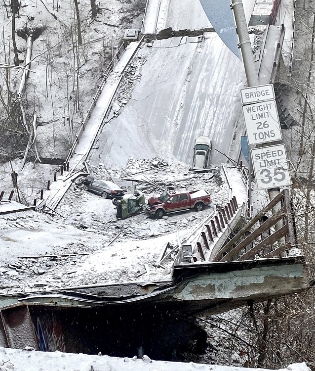 20220128 - Forbes Ave bridge collapse 1_750.jpg