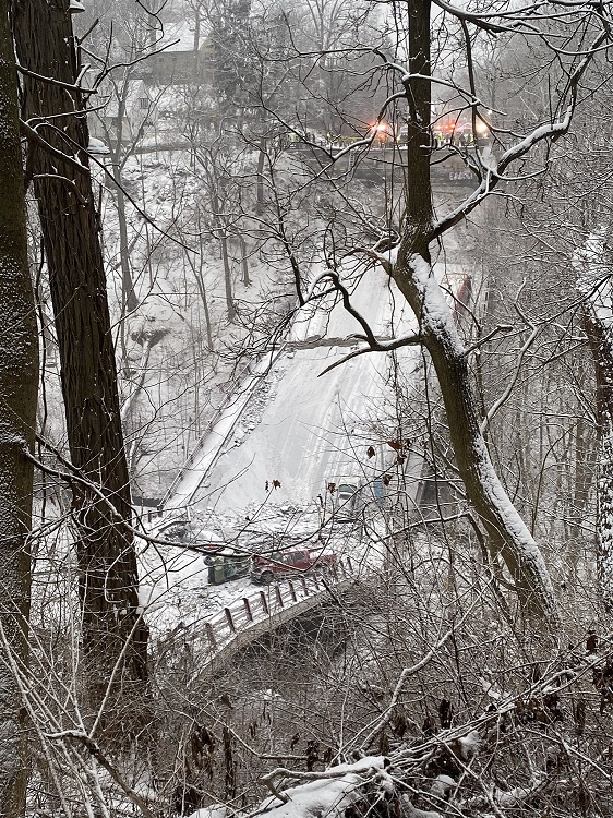 20220128 - Forbes Ave bridge collapse 3_750.jpg